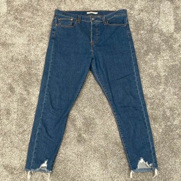 EC Levi's Wedgie Skinny Medium Wash Jeans - Size 32 - Picture 1 of 5